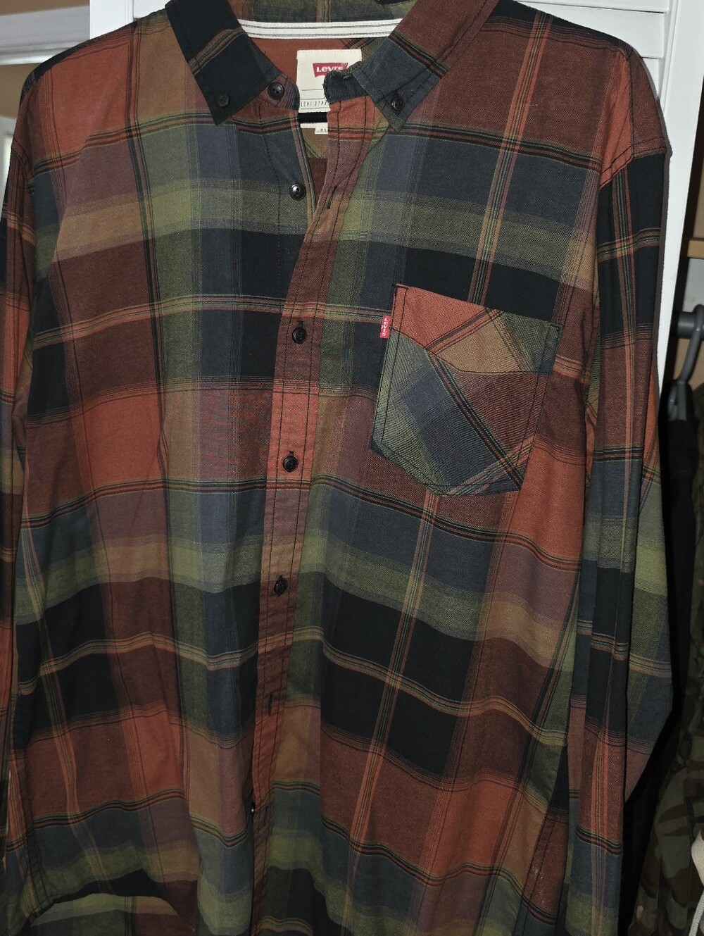 Levi’s Men’s Plaid Long Sleeve Button-Down Shirt Brown Green – Size L
